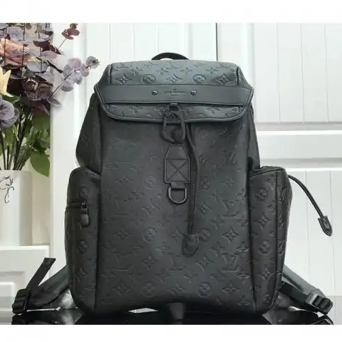 LV 208B570044 Bags 0614